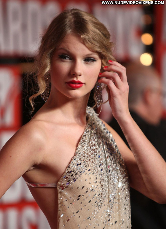 Taylor Swift Awards Posing Hot Paparazzi Babe Beautiful Celebrity Hot