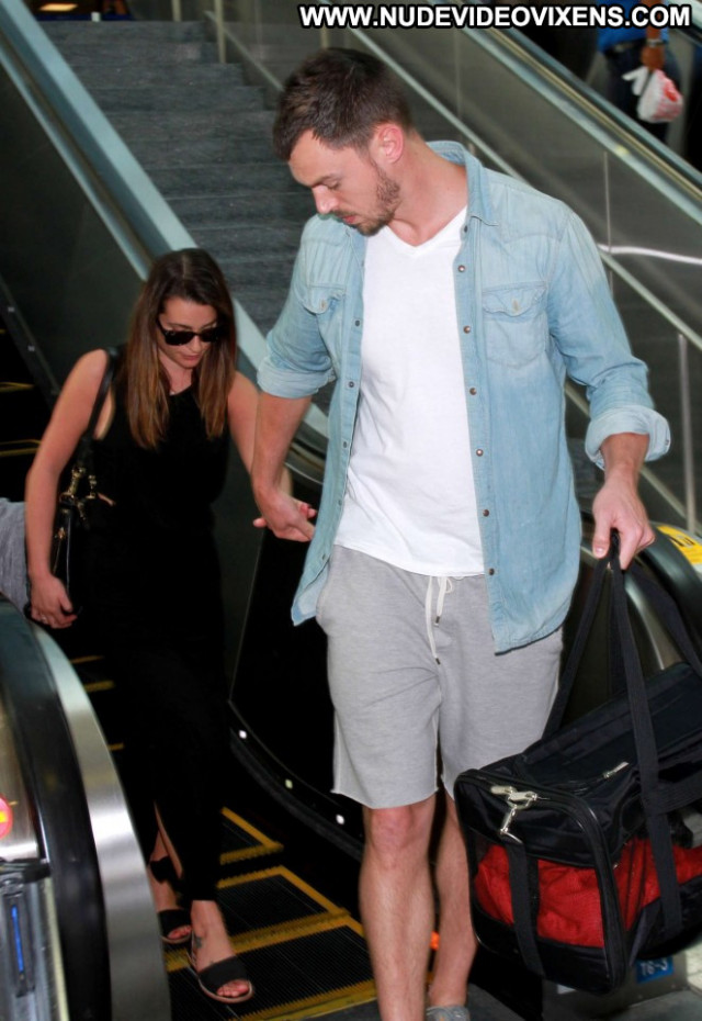 Lea Michele Lax Airport Posing Hot Beautiful Lax Airport Babe