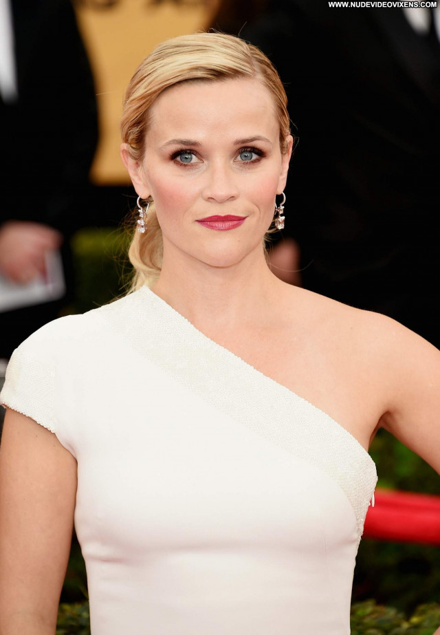 Reese Witherspoon Beautiful Posing Hot Celebrity Babe Female Actress