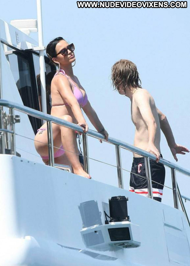 Katy Perry No Source  Candids Bikini Posing Hot Celebrity Babe