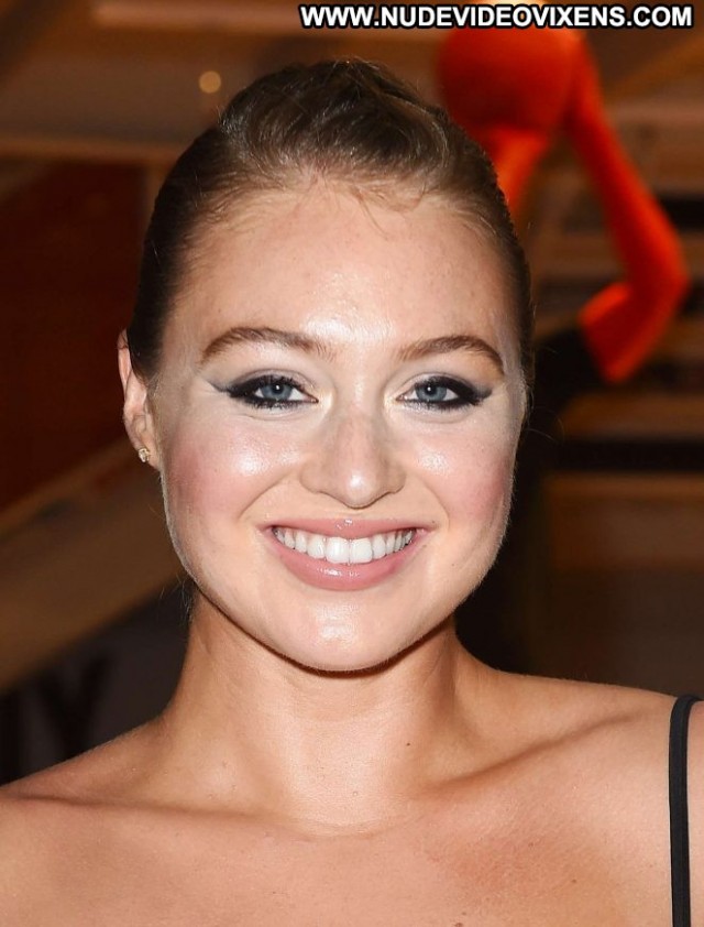 Iskra Lawrence Los Angeles  Celebrity Posing Hot Babe Party Beautiful